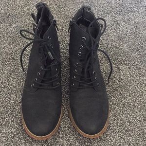 Size 5 girls tucker + Tate black boot